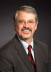 ˼��ȫ�򸱿�������Ӌ(j��)����ϯ���g(sh��)��Lew Tucker