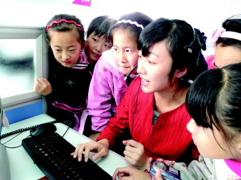 һ��С�x������ (t��ng)Ԓ��(w��)�T�c��ԃ(x��n)?n��i)ˆT֮�g��ͨԒ 