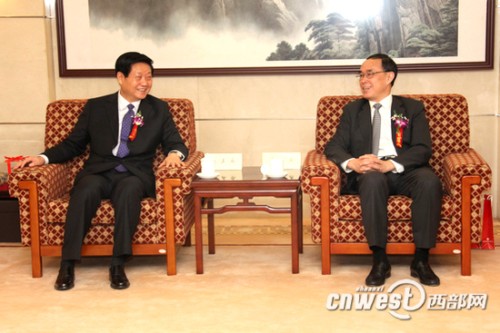 ���ʡί����(sh��)ӛ��ʡ�L(zh��ng)�w�����c�Ї�(gu��)(li��n)ͨ������(j��ng)��������ͨ����